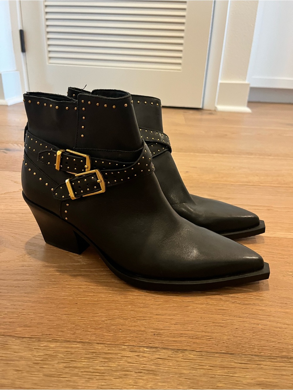 Dolce Vita Roland Ronnie Western Goth Black Gold Buckles Studs Booties size 9.5